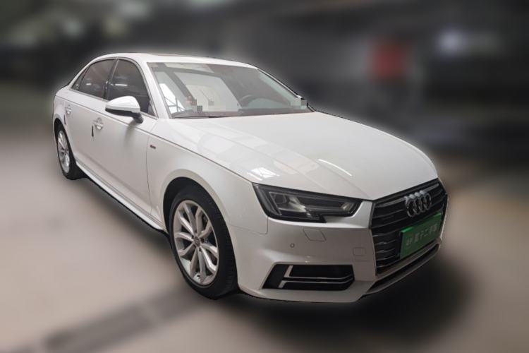 Used Audi A4L 2018 30th Anniversary Edition 40 TFSI Fashion Model Front Right 45 Deg