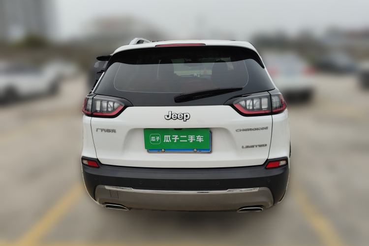 Used Jeep Cherokee 2019 2.0T Two-Wheel Drive Smart Enjoyment Version China V Rear