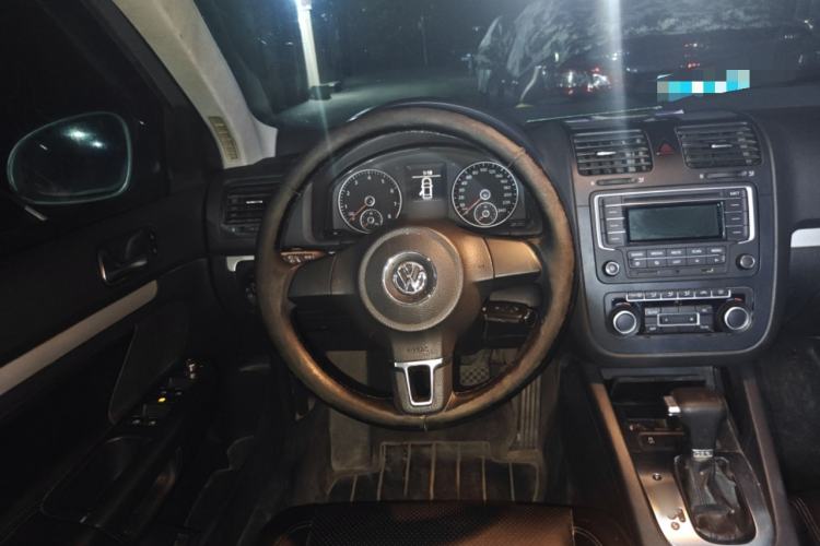 Used Volkswagen Sagitar 2011 1.4 TSI Automatic Luxury Edition
