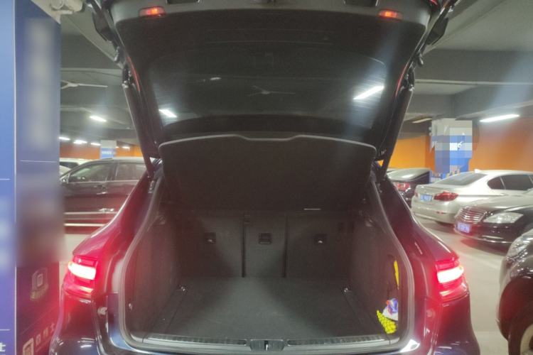 Used Porsche Macan 2021 Macan 2.0T
