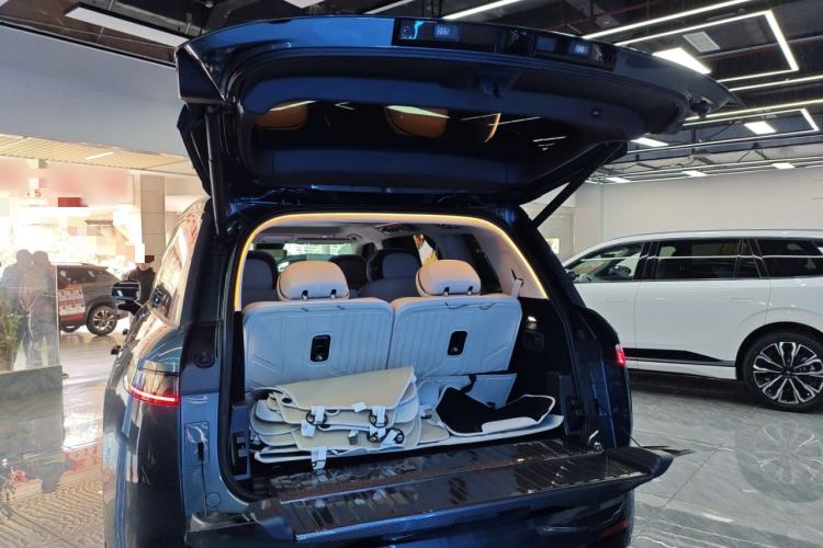 Used Lynk & Co 900 2025 2.0T Ultra Trunk