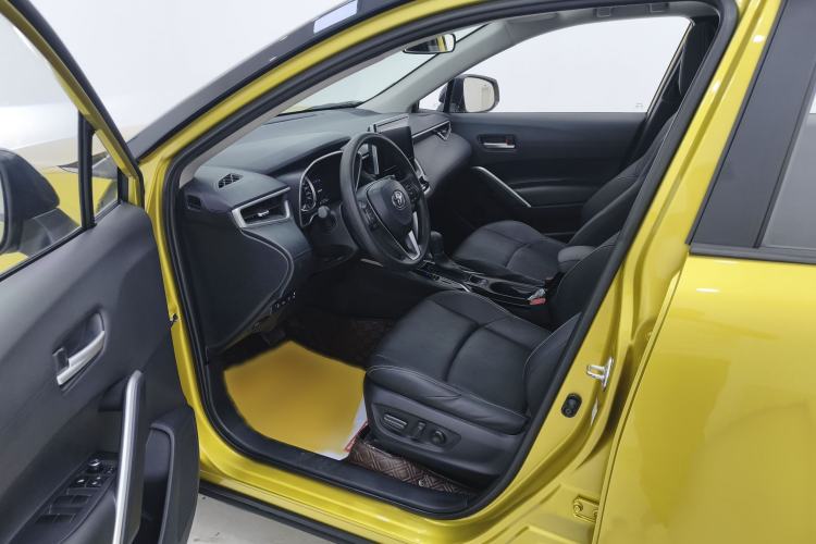 Used Toyota FRONTLANDER 2022 2.0L CVT Luxury PLUS Edition