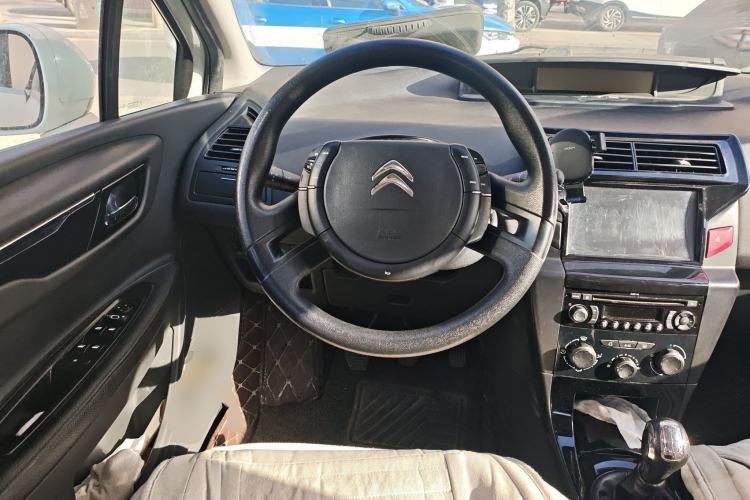 Used Citroen C-Quatre 2016 Classic Sedan 1.6L Manual - Premium Version Steering Wheel