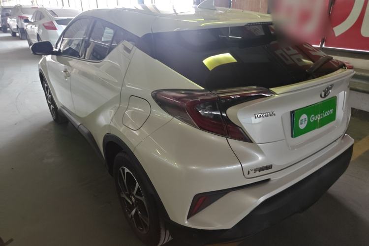 Used Toyota C-HR 2018 2.0L Luxury Sunroof Version China VI Standard
