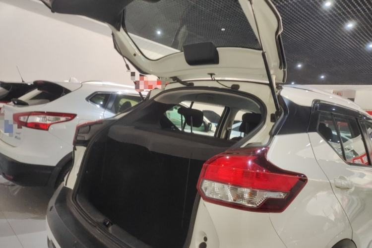 Used Nissan Kicks 2020 1.5L XL CVT Cool Enjoyment Edition Trunk