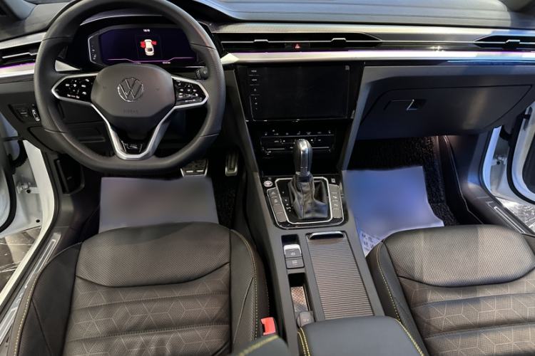 Used Volkswagen FAW-Volkswagen CC 2023 380TSI Striking Edition