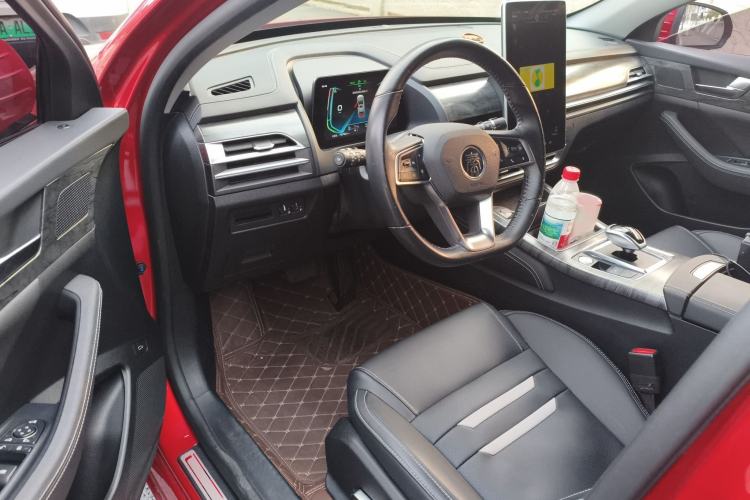 Used BYD Qin Pro New Energy 2018 DM 1.5TI Automatic Smart Connect Elite Model Interior 3