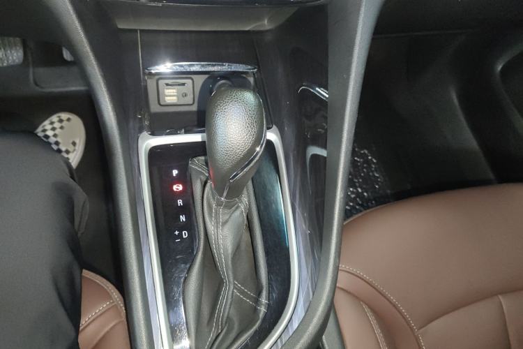 Used Buick GL6 2019 18T 6-Seater Connected Luxury Version China VI Standard