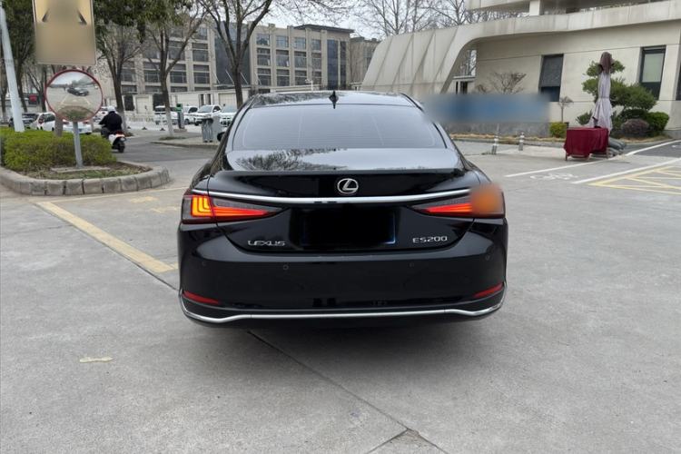 Used Lexus ES 2023 200 Excellence Edition