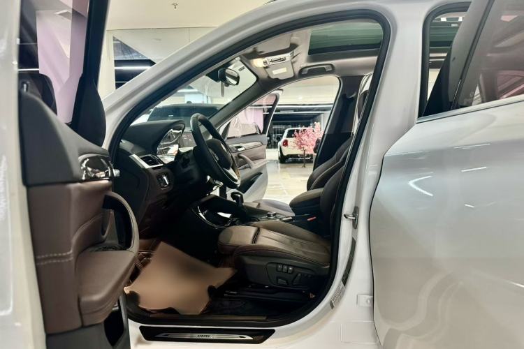 Used BMW X1 2018 xDrive20Li Luxury Edition
