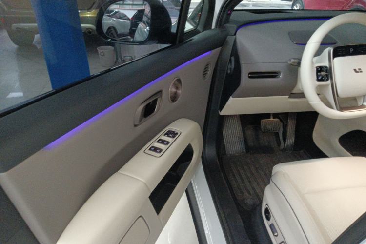 Used Li Auto Li Auto i6 2025 Model Two-Wheel-Drive Standard Type