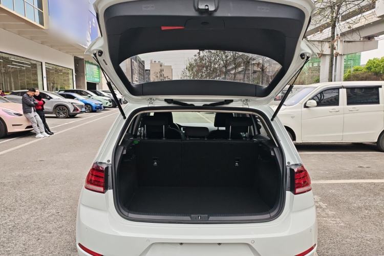 Used Volkswagen Golf 2019 200TSI DSG Comfort & Ambition Edition China VI Standard Trunk