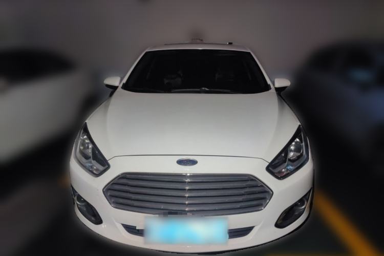 Used Ford Escort 2015 1.5L Automatic Fashion Model