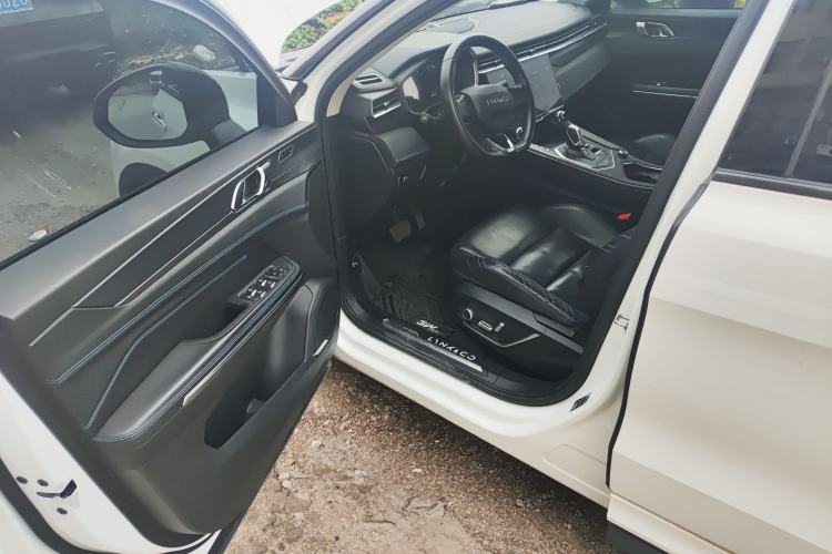 Used Lynk & Co 05 2020 2.0TD Two-Wheel Drive Shine Halo
