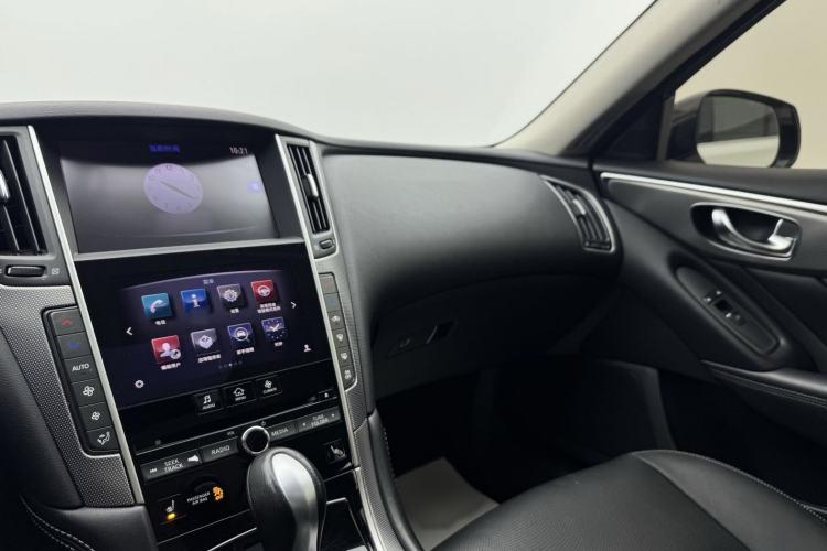 Used Infiniti Q50 2014 3.7L Comfort Edition Interior 7