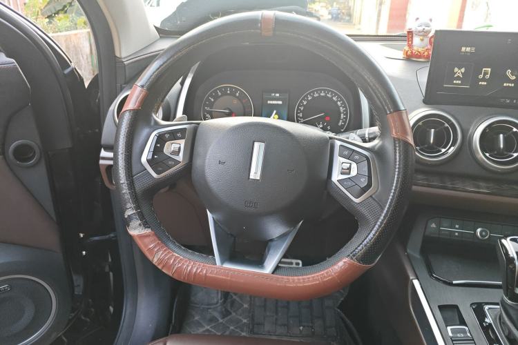 Used Wey VV5 2019 Upgraded Model 2.0T Two-Wheel Drive Ultra-Luxury Version China V Standard
