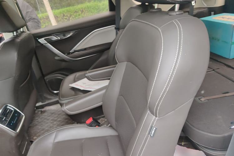 Used Geely Auto Jiajie 2021 Zhiqing 1.5TD DCT Luxury Model Left Rear Seat