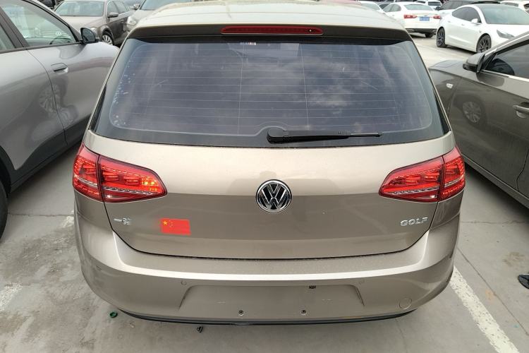 Used Volkswagen Golf 2016 1.6L Manual Fashion Edition