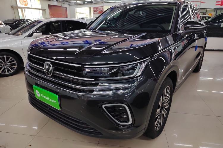 Used Volkswagen Tavendor 2024 330TSI Luxury Touring - All-Inclusive Edition