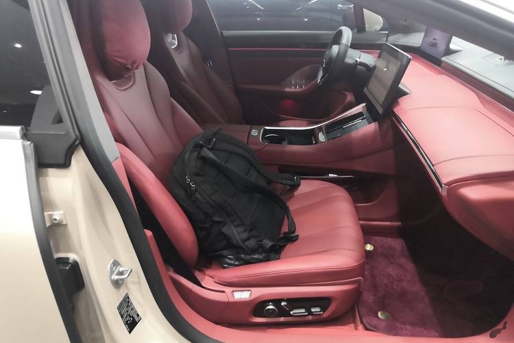 Used Hima Luxeed S7 2025 705 km Max