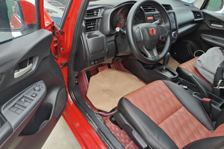 Used Honda Fit 2014 1.5L LX CVT Comfort Model
