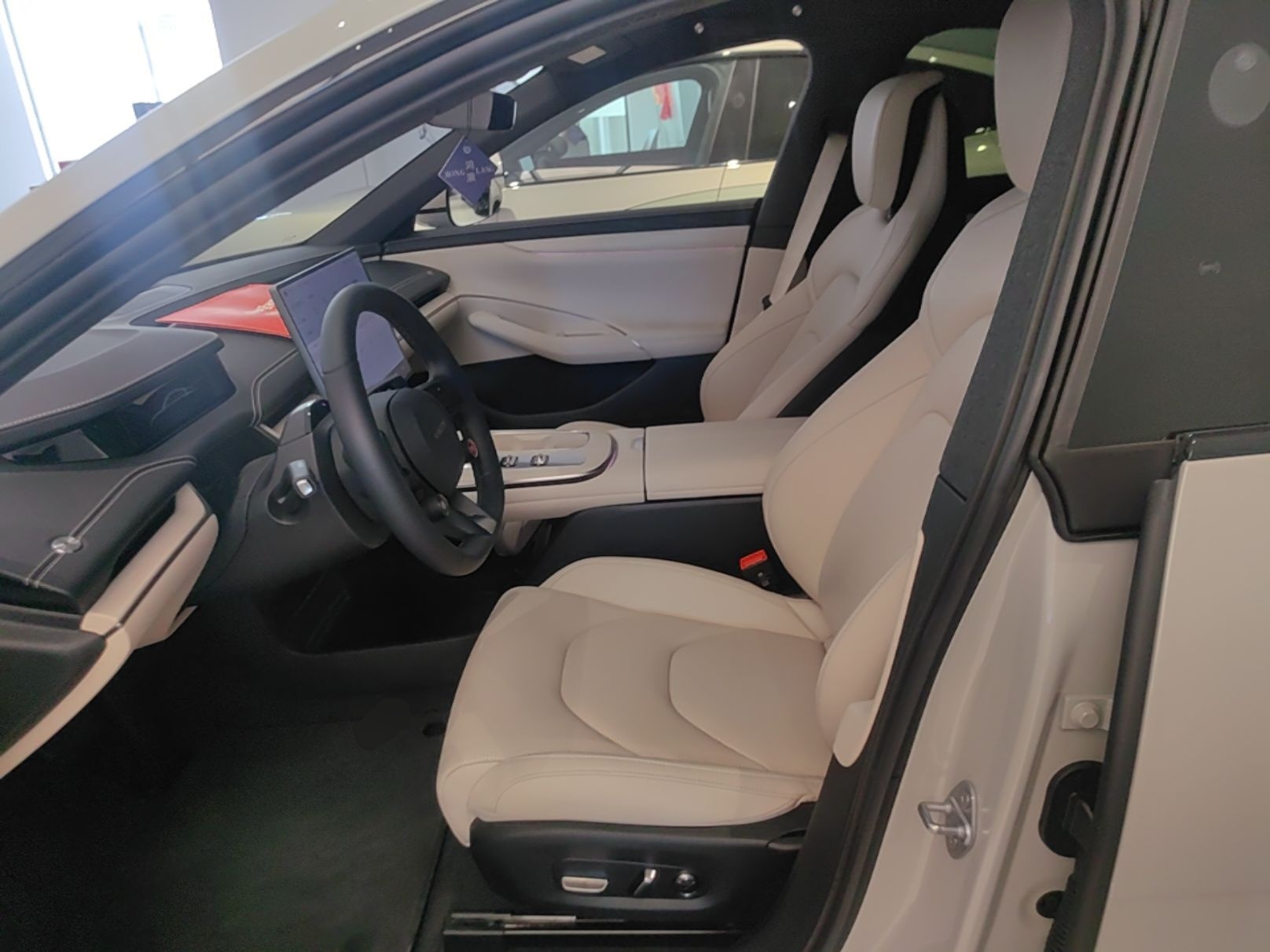 Xiaomi Auto SU7 2024 Rear-Drive Standard Founder Edition — снимка 17