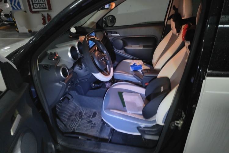 Used ORA Black Cat 2021 301 km Basic Version