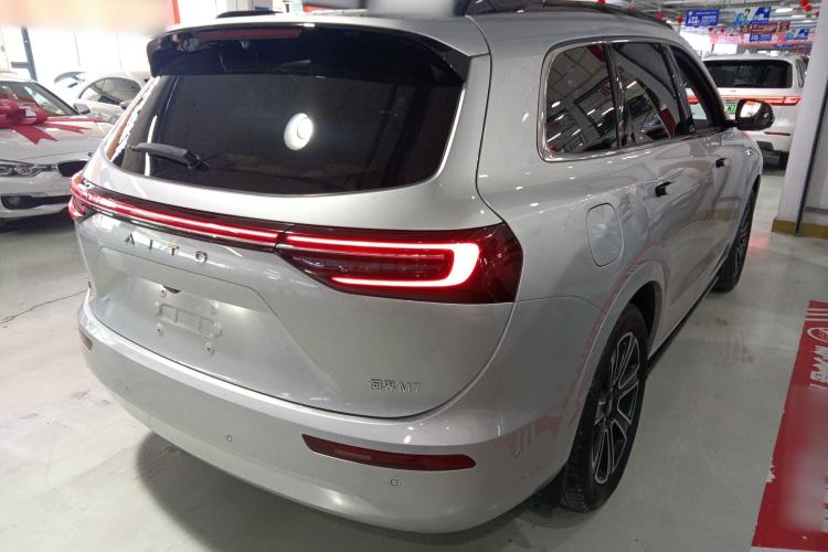 Used Hima AITO M7 2024 1.5T Intelligent Driving 4WD Ultra Version 6 Seats
