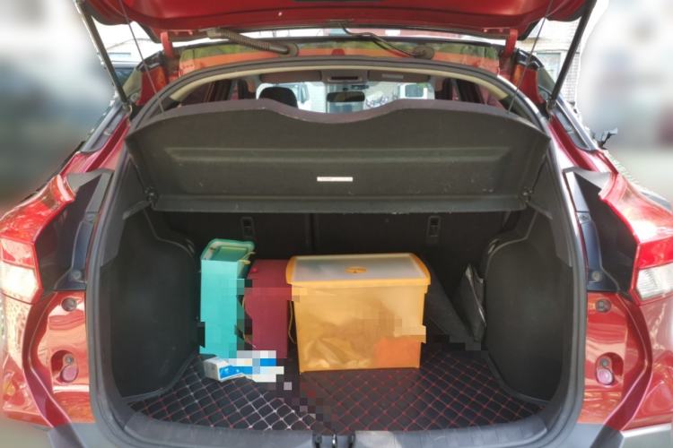 Used Nissan Kicks 2017 1.5L CVT Smart Drive Edition Trunk