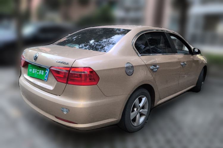 Used Volkswagen Lavida 2013 Revised Classic 1.6L Automatic Fashion Edition Rear Right 45 Deg