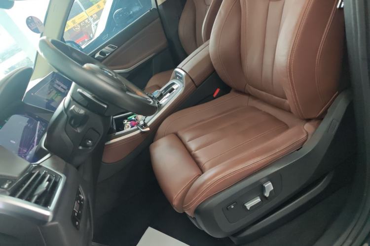 Used BMW X5 2022 xDrive40i M Sport Package
