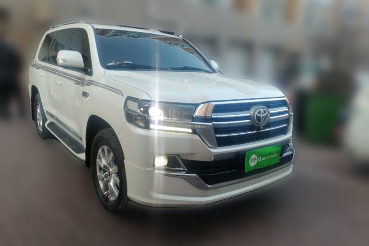Used Toyota Land Cruiser 

