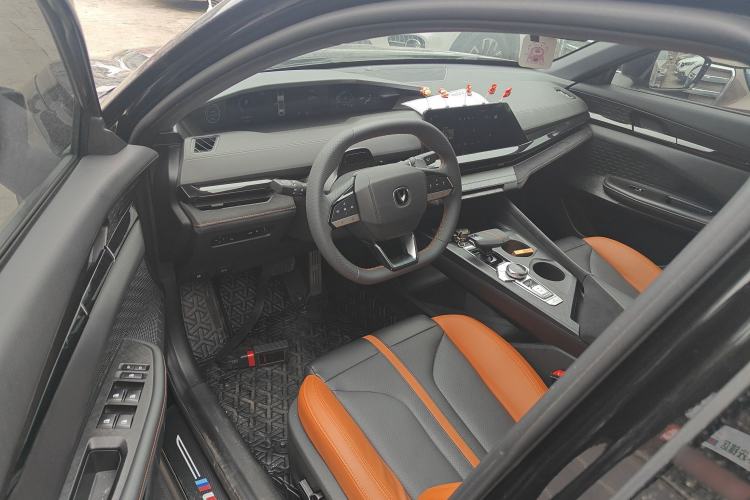 Used Changan UNI-V 2024 1.5T Prestige Sport Edition
