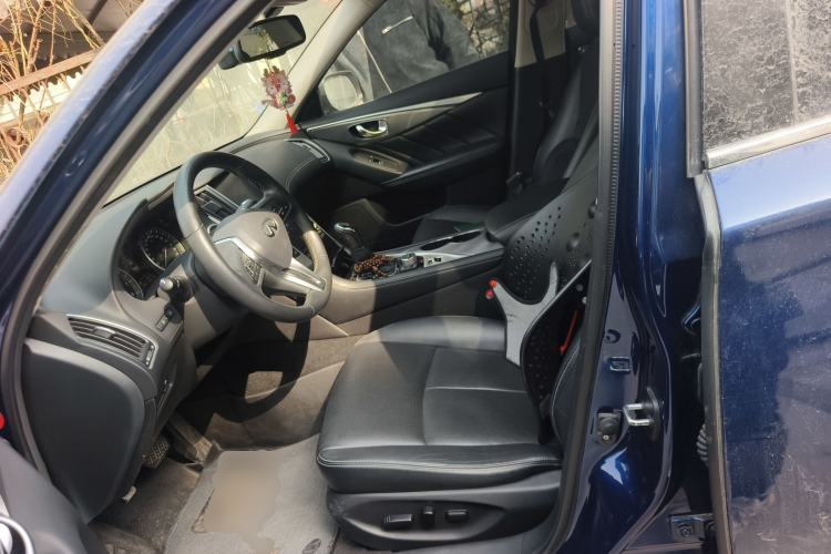 Used Infiniti Q50L 2018 2.0T Enjoyment Version China VI Standard
