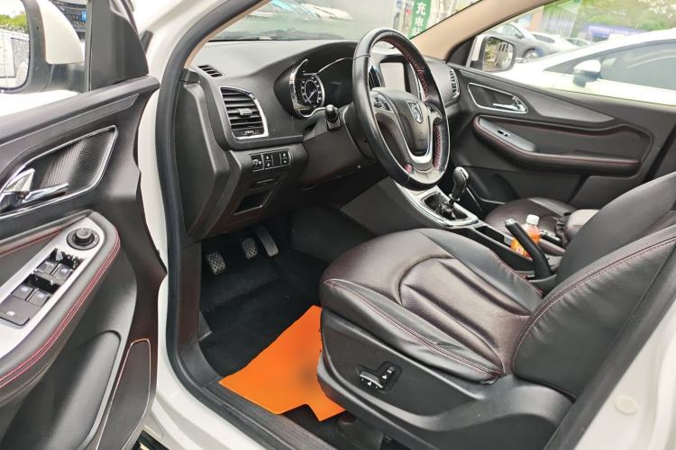 Used Baojun 560 2016 1.8L Manual Luxury Edition Driver Seat