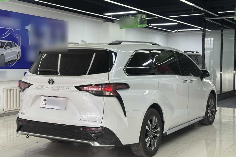 Used Toyota Granvia 2024 2.5L Hybrid Prestige PLUS Four-Wheel Drive Version