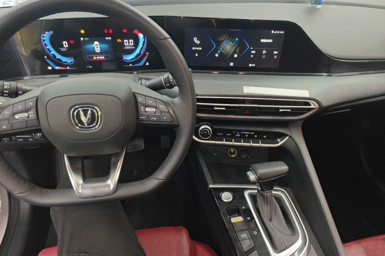 Used Changan Eado 2021 PLUS Blue Whale NE 1.4T GDI DCT Prestige Model
