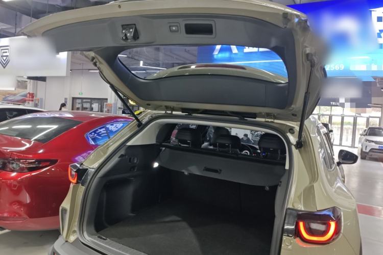 Used Mazda CX-50 2023 2.0L Leading Edition