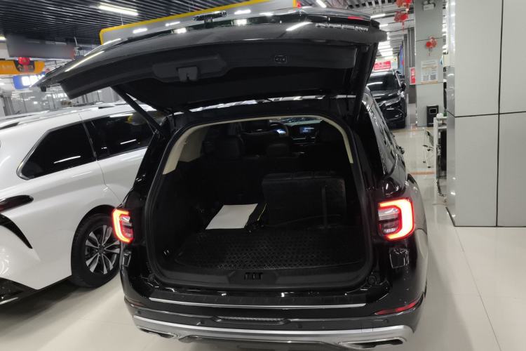 Used Ford Explorer 2023 EcoBoost 285 Four-Wheel Drive Titanium Edition 7-Seater
