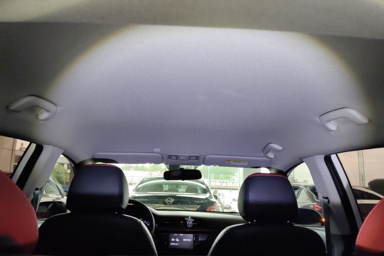 Used Kia KX Cross 2017 1.4L AT GLS