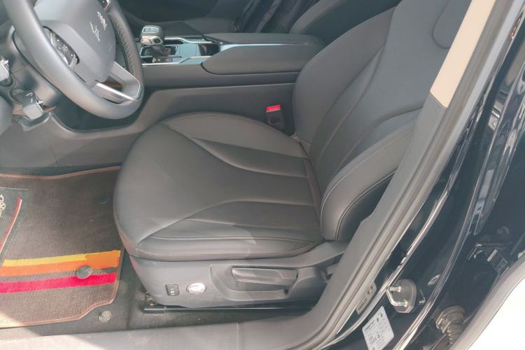 Used Hongqi E-QM5 2024 560km PLUS Left Front Seat