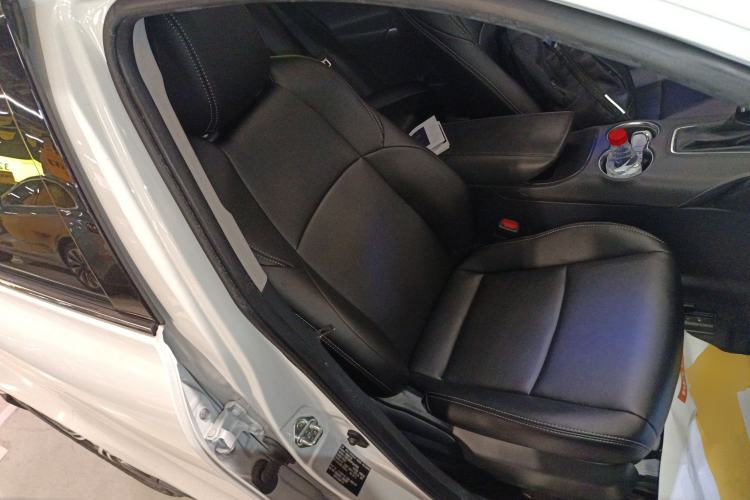 Used Toyota Harrier 2023 2.0L CVT Two-Wheel Drive Entry Version
