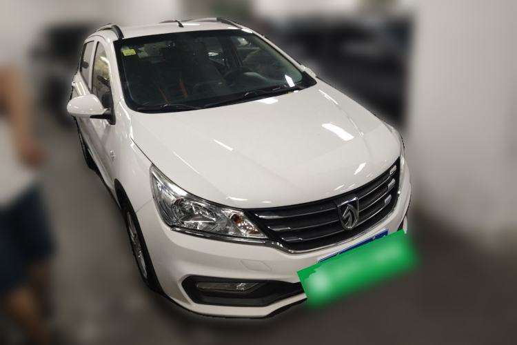 Used Baojun 310 2017 1.5L Manual Fashion Model Front Right 45 Deg