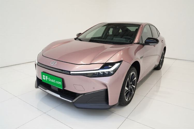 Used Toyota bZ3 2023 616 km Long-Range Premium