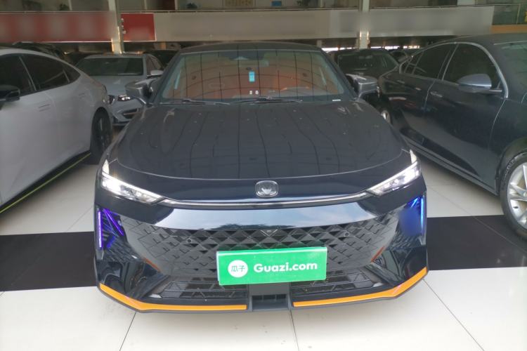 Used CHANGAN UNI-V 2024 1.5T Prestige Sport Edition Front