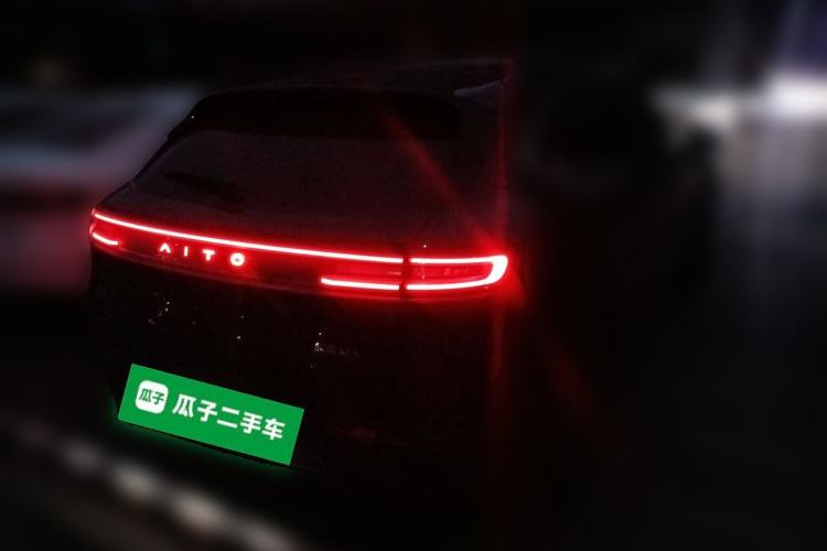 Used Hima AITO M5 2024 Extended-Range Max Rear-Wheel Drive Advanced Intelligent Driving Version
