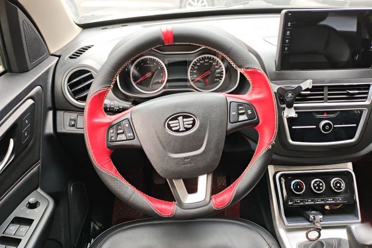 Used Bestune X40 2019 1.6L Manual Luxury Edition China VI Steering Wheel