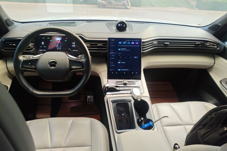 Used Nio ES8 2020 415 km Signature Edition 6-Seater Version
