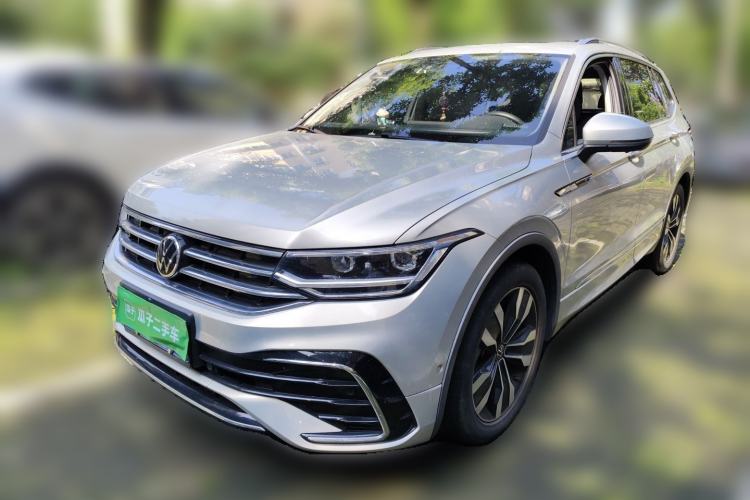 Used Volkswagen Tiguan L 2022 330TSI Automatic Two-Wheel Drive R-Line Enhanced Edition Guazi used car, China used car export, Used car for sale, Used cars, Cheapest cars for sale