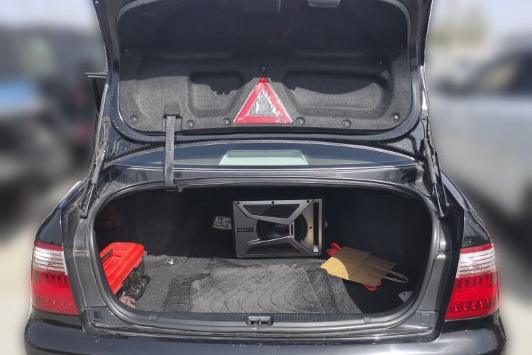 Used Toyota Crown 2007 3.0L Royal Saloon Stylish Navigation Trunk